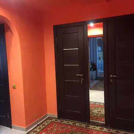 мансардная комната с невысоким потолком до 170 см Hostel *