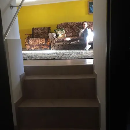 мансардная комната с невысоким потолком до 170 см Hostel Truskavets